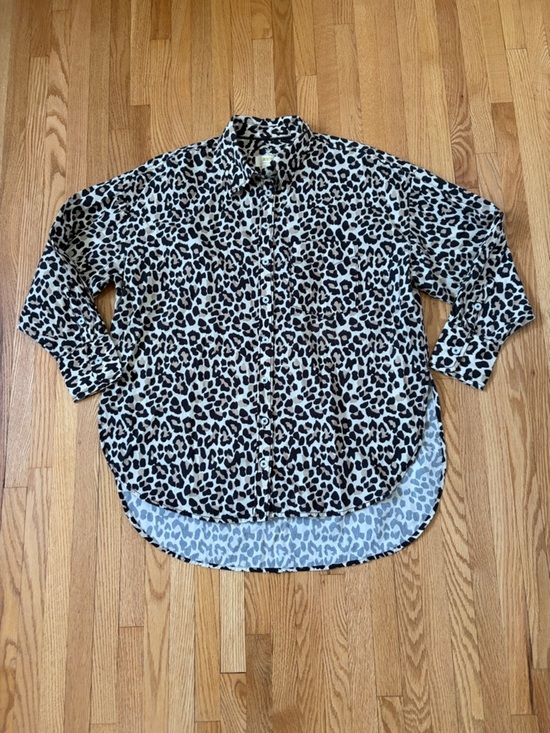 Maeve Tops - Maeve Leopard Print Button-Down Shirt in Beige and Black